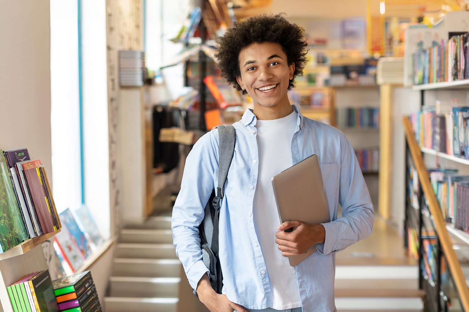 Jovem aprendiz precisa estar estudando?